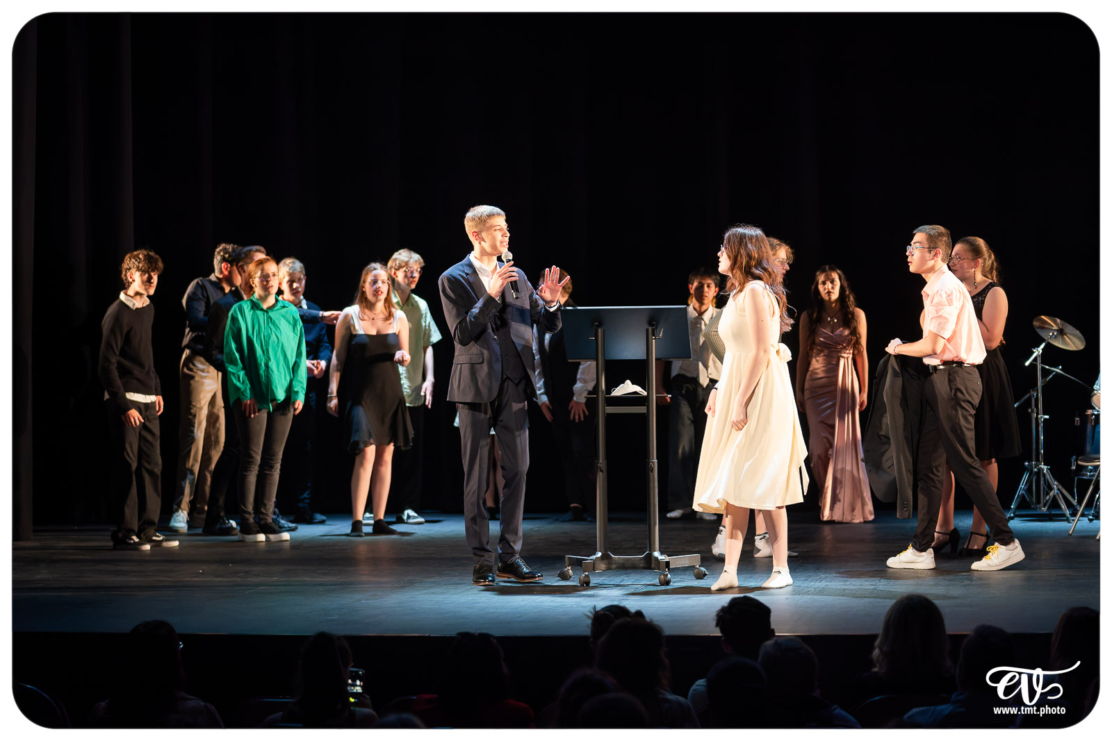 MAIS SONGEONS À RÉPÉTER S'IL VOUS PLAIT !